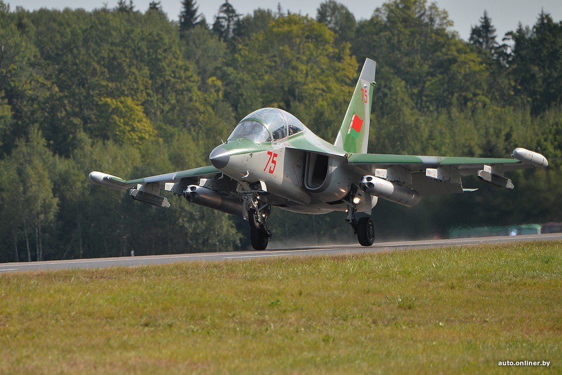 Combat aircraft practiced landing on the Minsk-Mogilev highway for the Zapad-2017 exercise in Belarus - West-2017, , Republic of Belarus, Russia, Army, Longpost, Military training