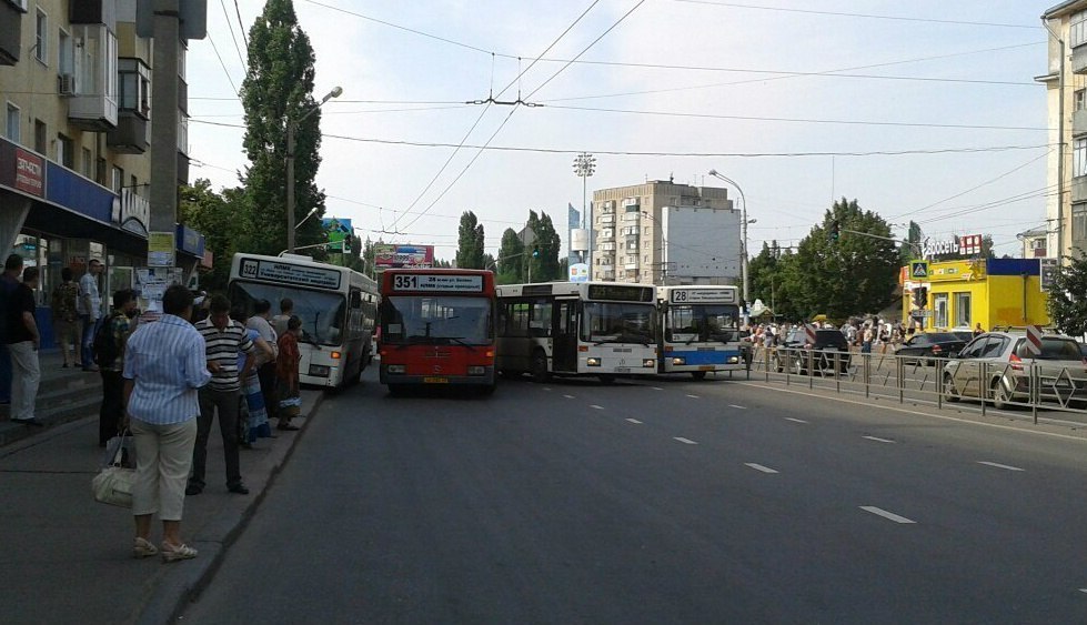 E Ron Don Don - Bus, Stop, Lipetsk