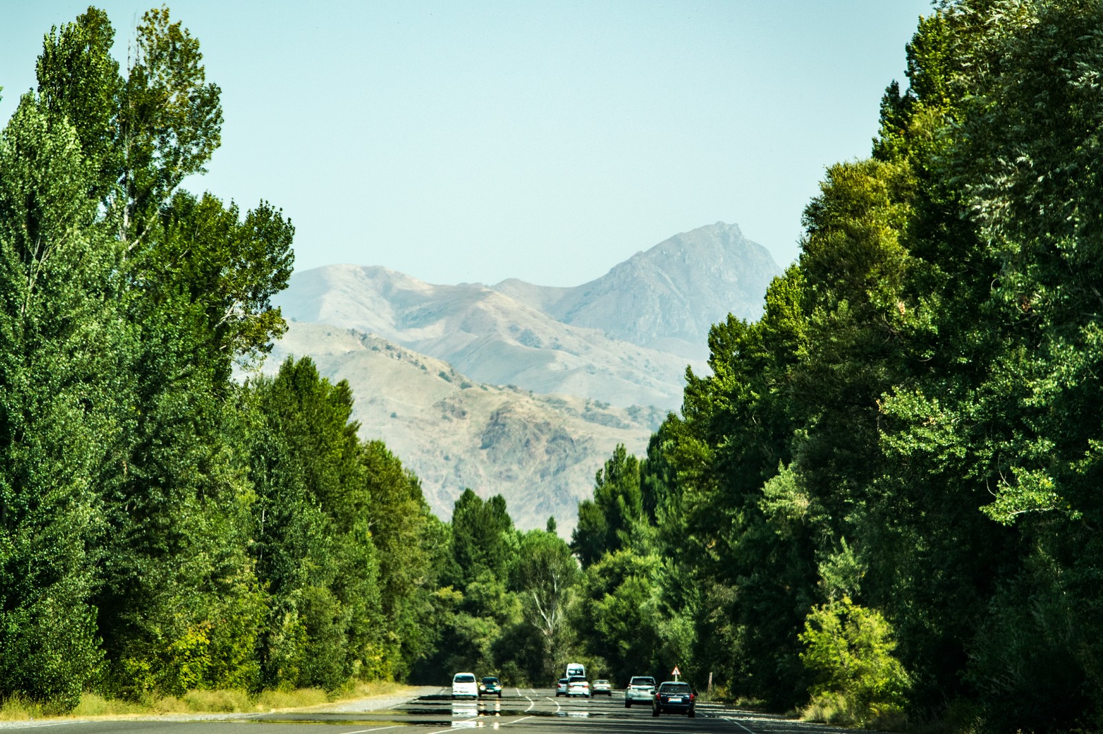 A few photos taken on the way from Bishkek to Issyk-Kul - My, Issyk-Kul, Kyrgyzstan, Bishkek, The photo, Longpost