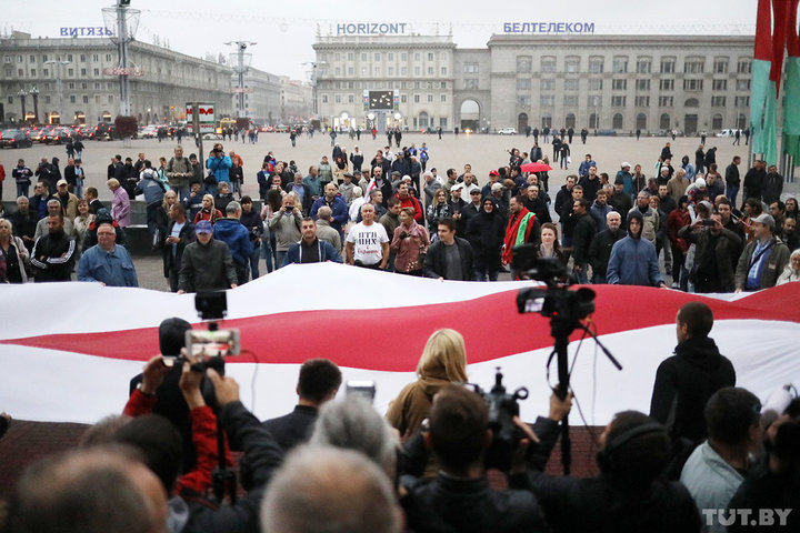 The opposition protests against the Zapad-2017 exercises in Minsk. - Republic of Belarus, Opposition, West-2017, Politics, Clown, Longpost