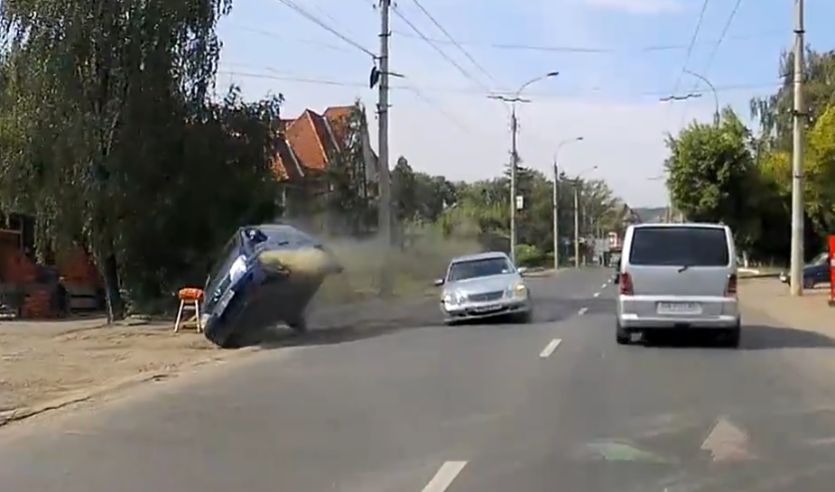 Rolled hard. Hope all is well with the driver. - Road accident, Traffic rules, Hard, Video