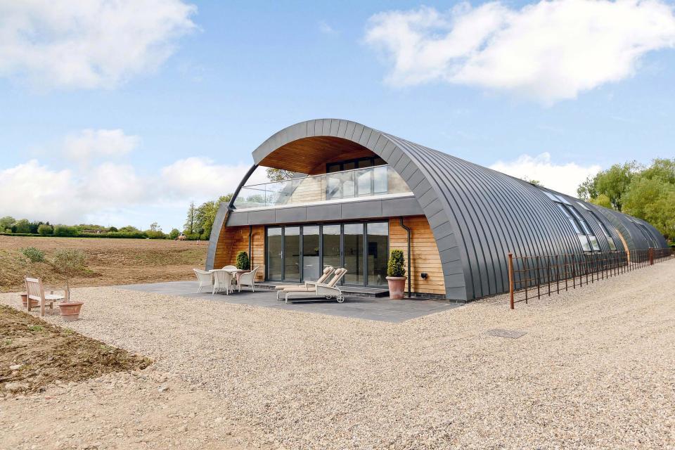 Here's how you can turn a rusty aircraft hangar into a $1.8 million super-sustainable home. Get creative. - House, Repair, Creative, Hangar, Longpost