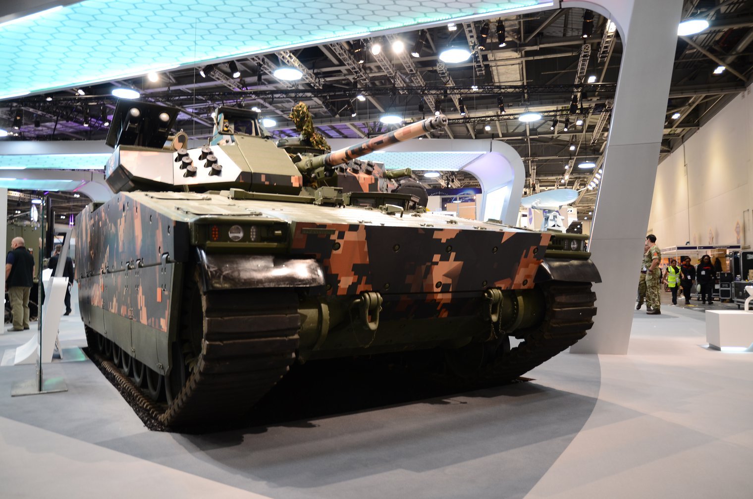 Exhibits of the DSEI 2017 arms exhibition - Exhibition, Armament, London, 2017, Longpost