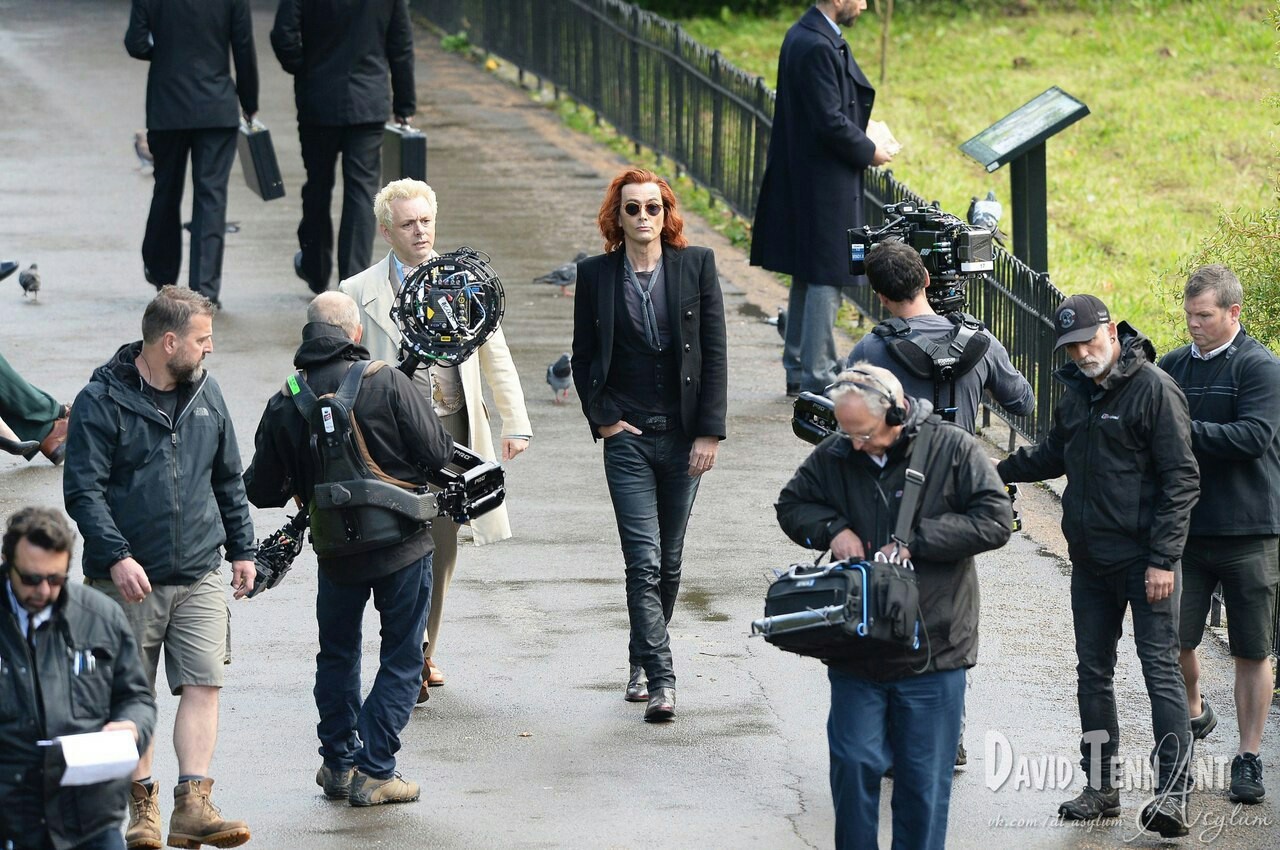 The first shots from the filming of the series Good Omens - Terry Pratchett, Neil Gaiman, Good signs, David Tennant, Michael Sheen, Longpost