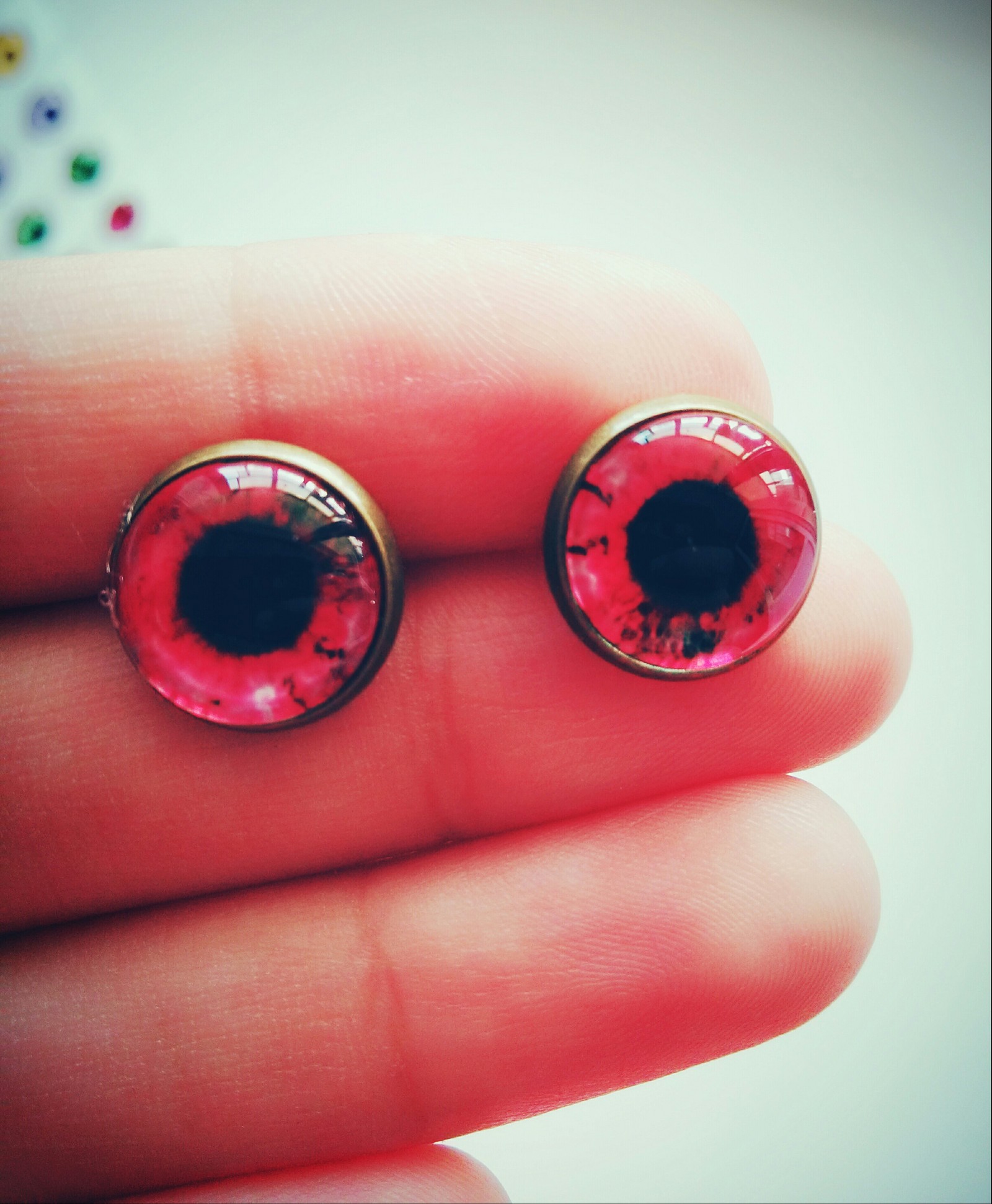 Wanted to try something new. I have long wanted to make stud earrings with glass. - My, , Earrings, Eyes, Decoration, Glass, Creation, Longpost