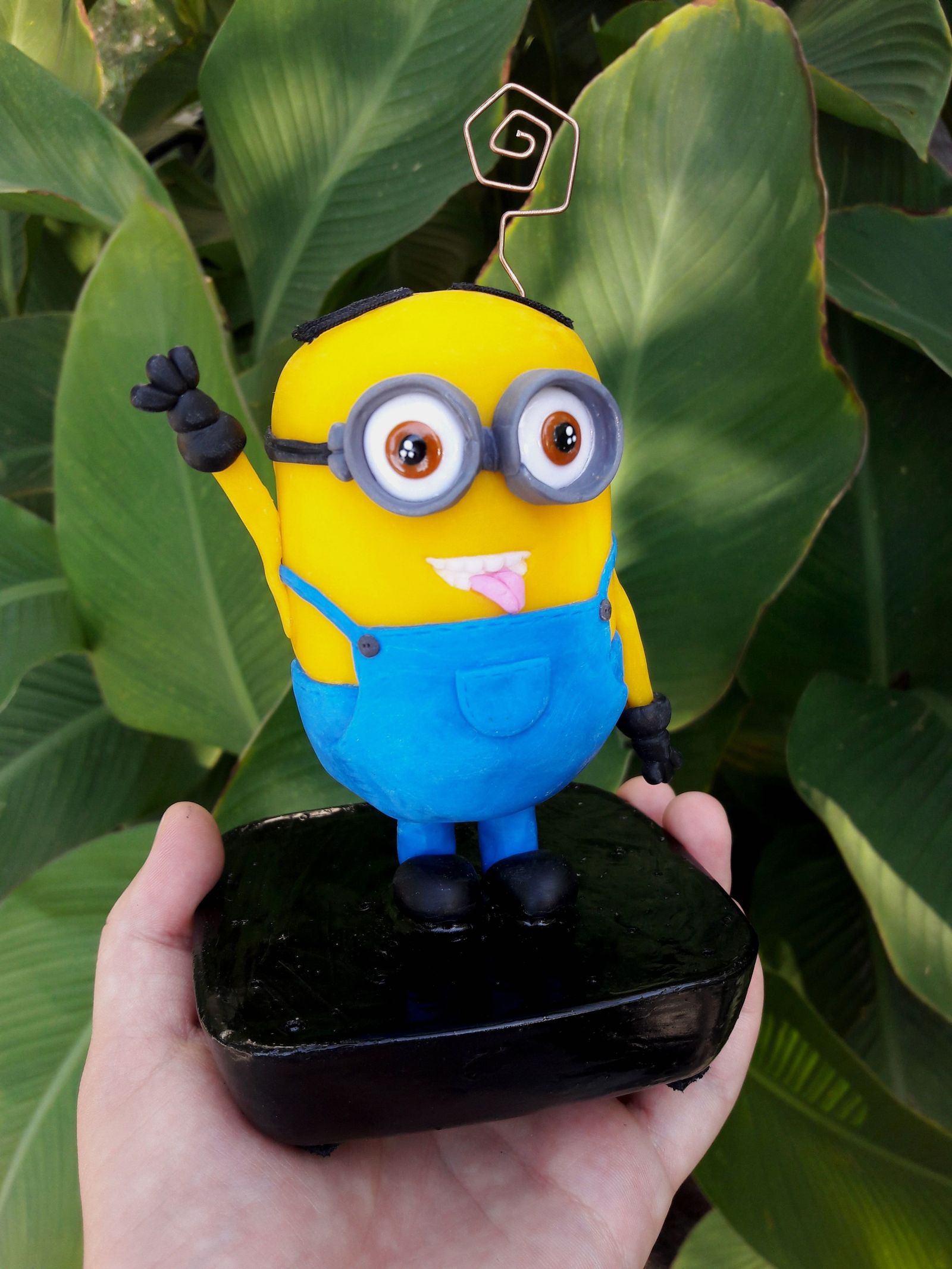 Stand for photo with MINION. What does it have to do with a tube of deodorant? - My, Polymer clay, Minions, Despicable Me, Needlework with process, The photo, Handmade, Polymer clay, With your own hands, Longpost