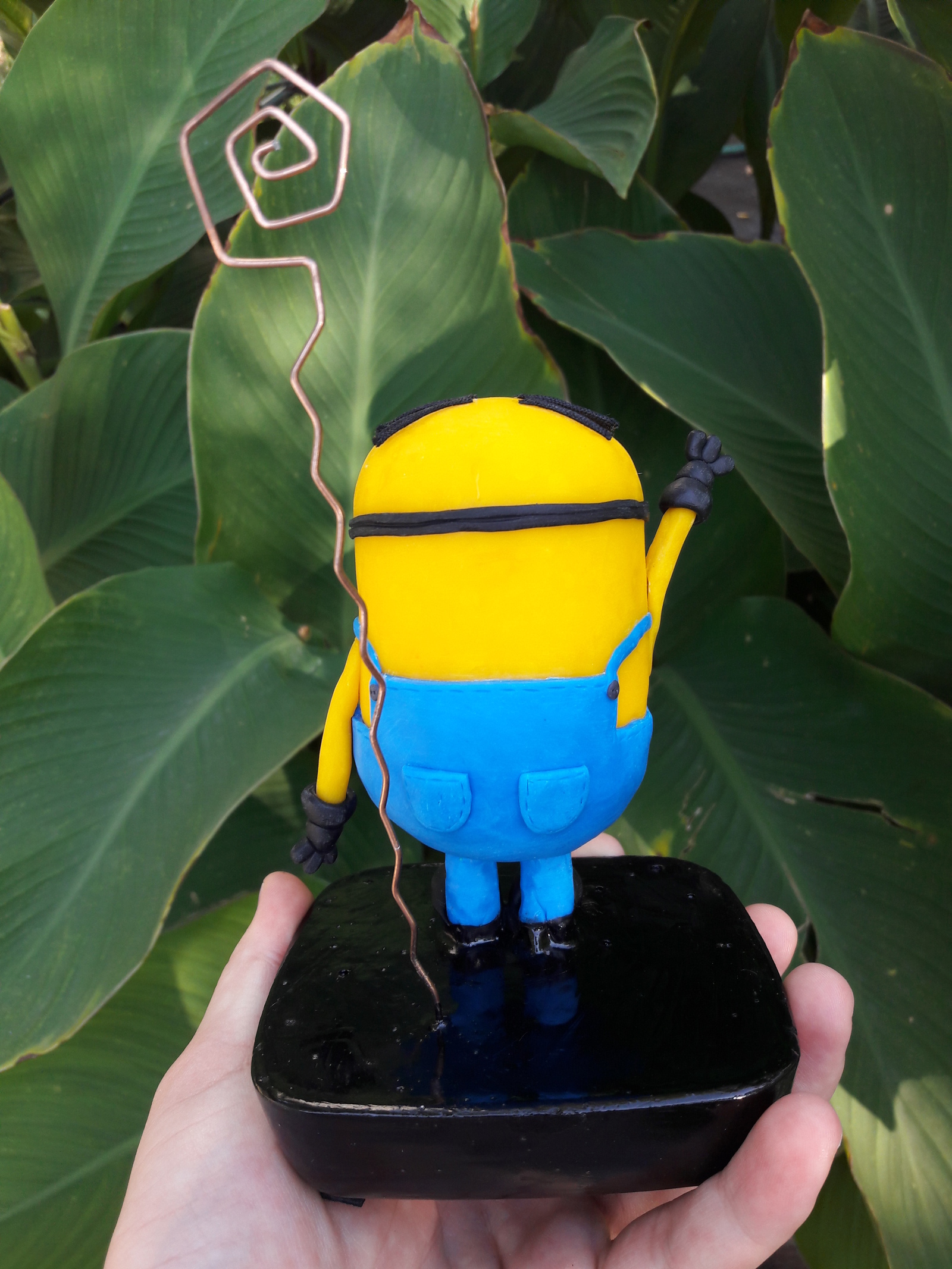 Stand for photo with MINION. What does it have to do with a tube of deodorant? - My, Polymer clay, Minions, Despicable Me, Needlework with process, The photo, Handmade, Polymer clay, With your own hands, Longpost