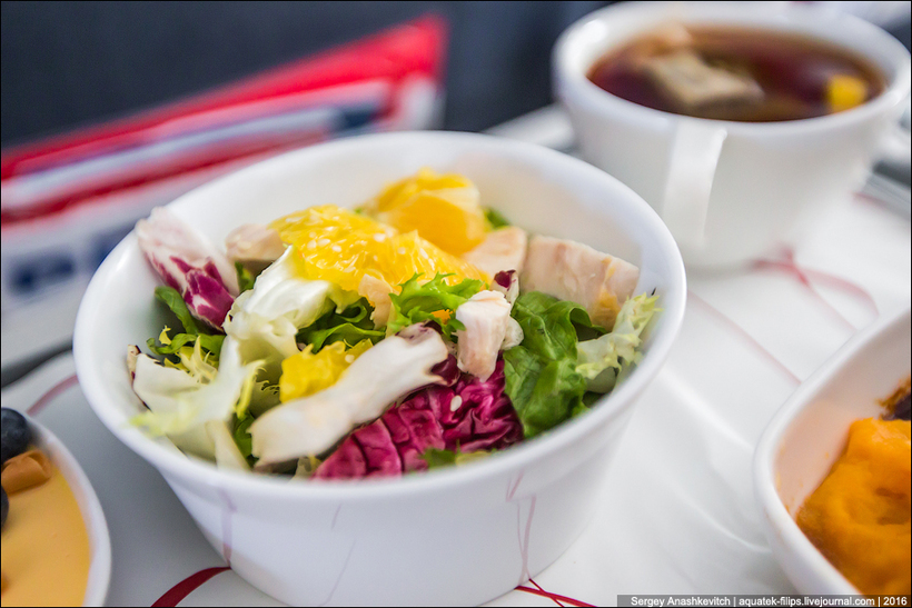 What happens to airplane food that isn't eaten. - Airplane, Nutrition, Travels, Longpost