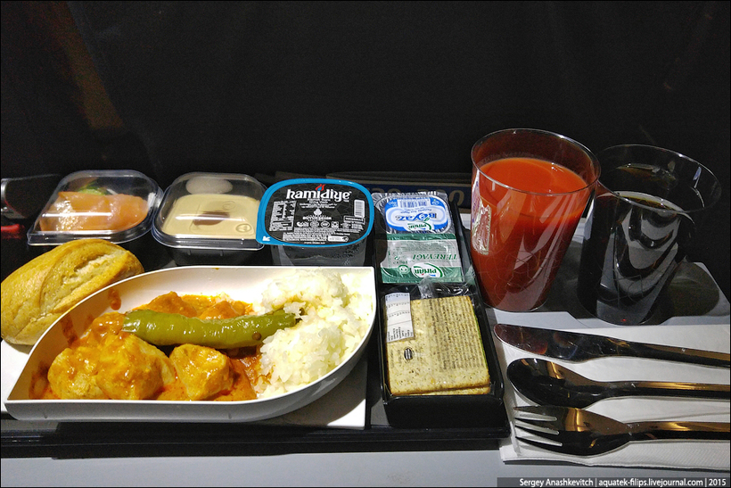 What happens to airplane food that isn't eaten. - Airplane, Nutrition, Travels, Longpost