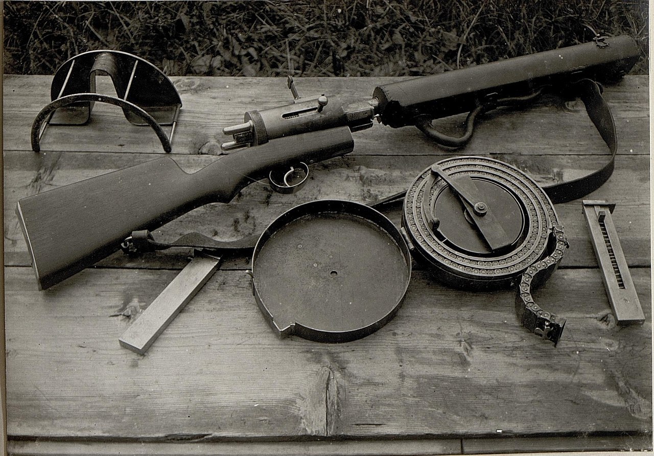 Submachine gun Standschtze Hellriegel. - Weapon, World War I, Submachine gun