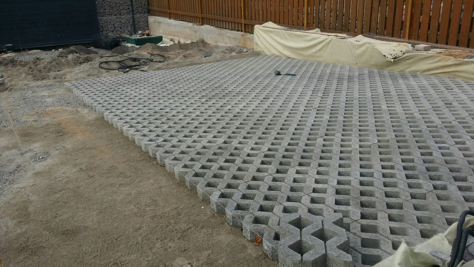 Газонная решетка бетонная 600х400х100