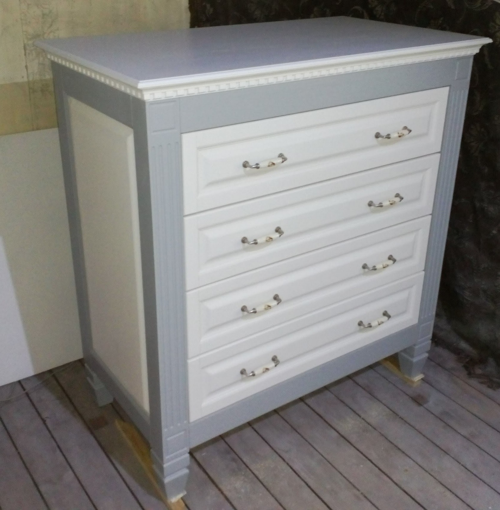 I made such a chest of drawers with one milling cutter, a circular saw and a Bosch electric household spray gun. - My, Furniture, Dresser, , Longpost