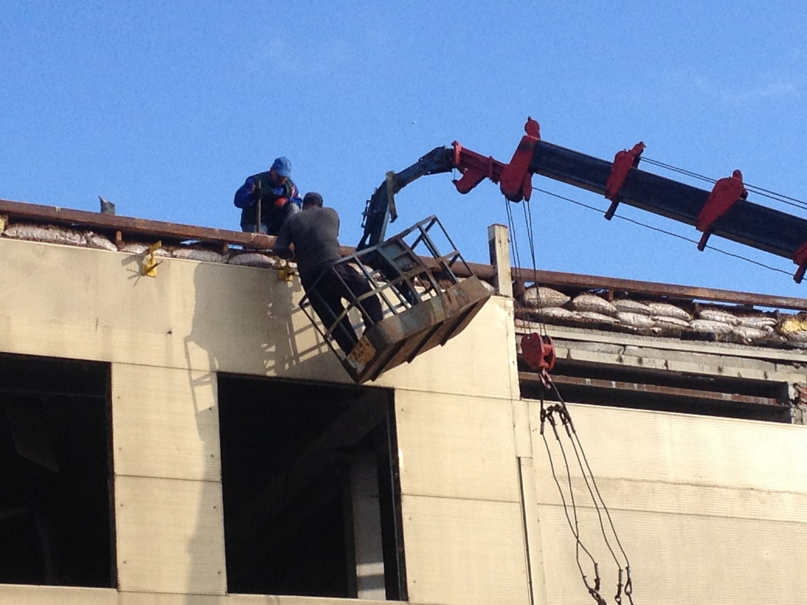 Bravery and stupidity! - My, Workers, Safety, Uzbeks, Bravery and stupidity, Vykhino