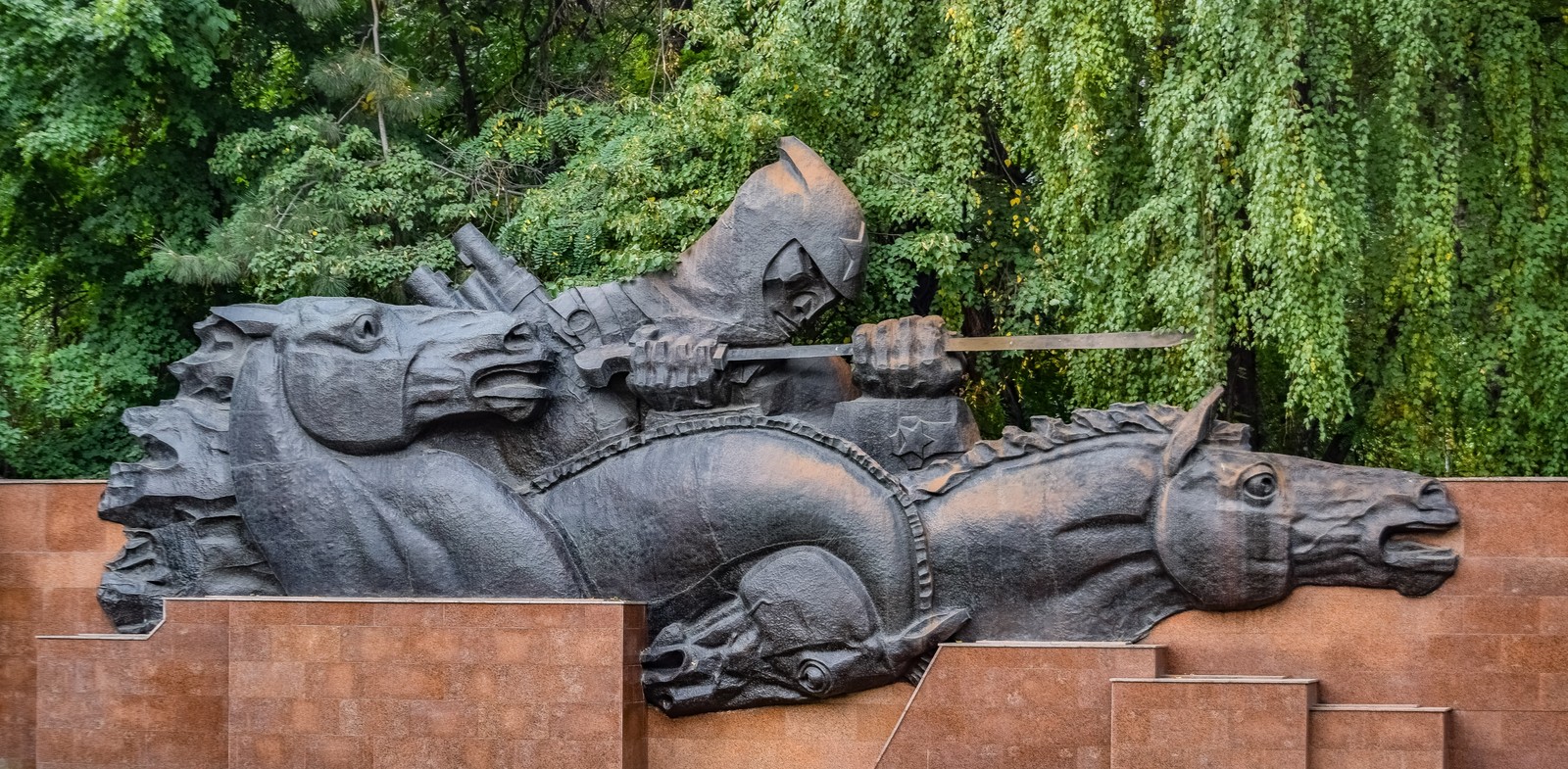 There are 28 Panfilov guardsmen in the park in Almaty - My, Park of 28 Panfilov's Men, Almaty, Nikon, Longpost