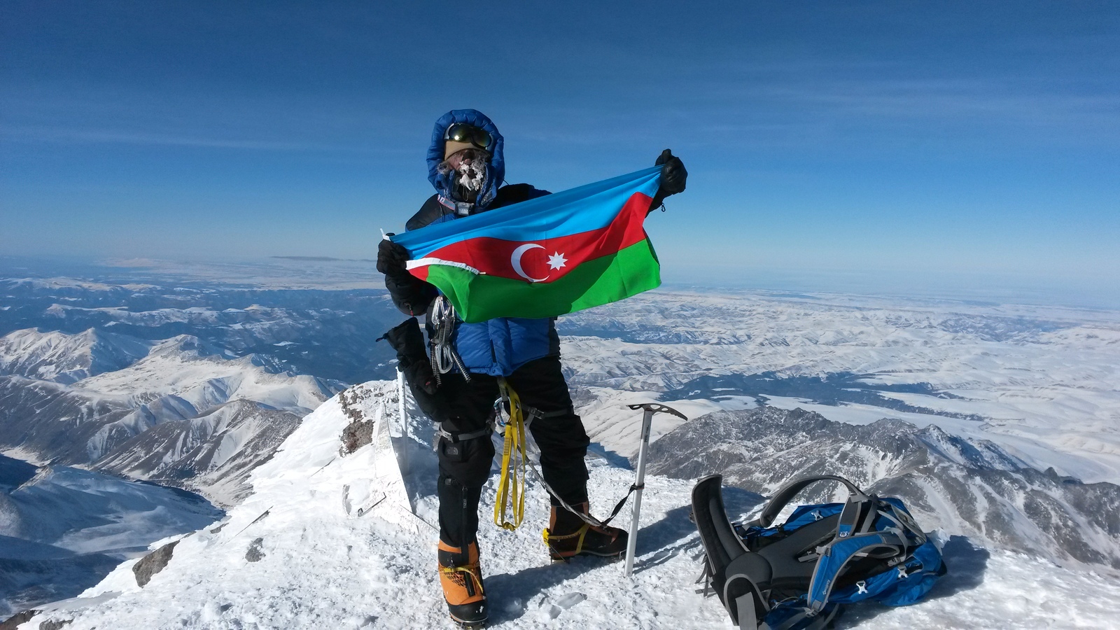 The first winter ascent of the Azerbaijani team to the highest peak of the Caucasus and Europe. - My, Longpost, Work, Profession, Mountaineering, Extreme