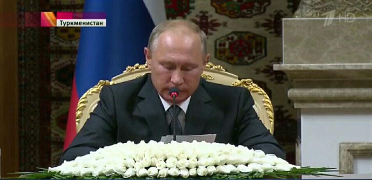 Leader in Ashgabat tries dumplings - My, Vladimir Putin, news, Screenshot