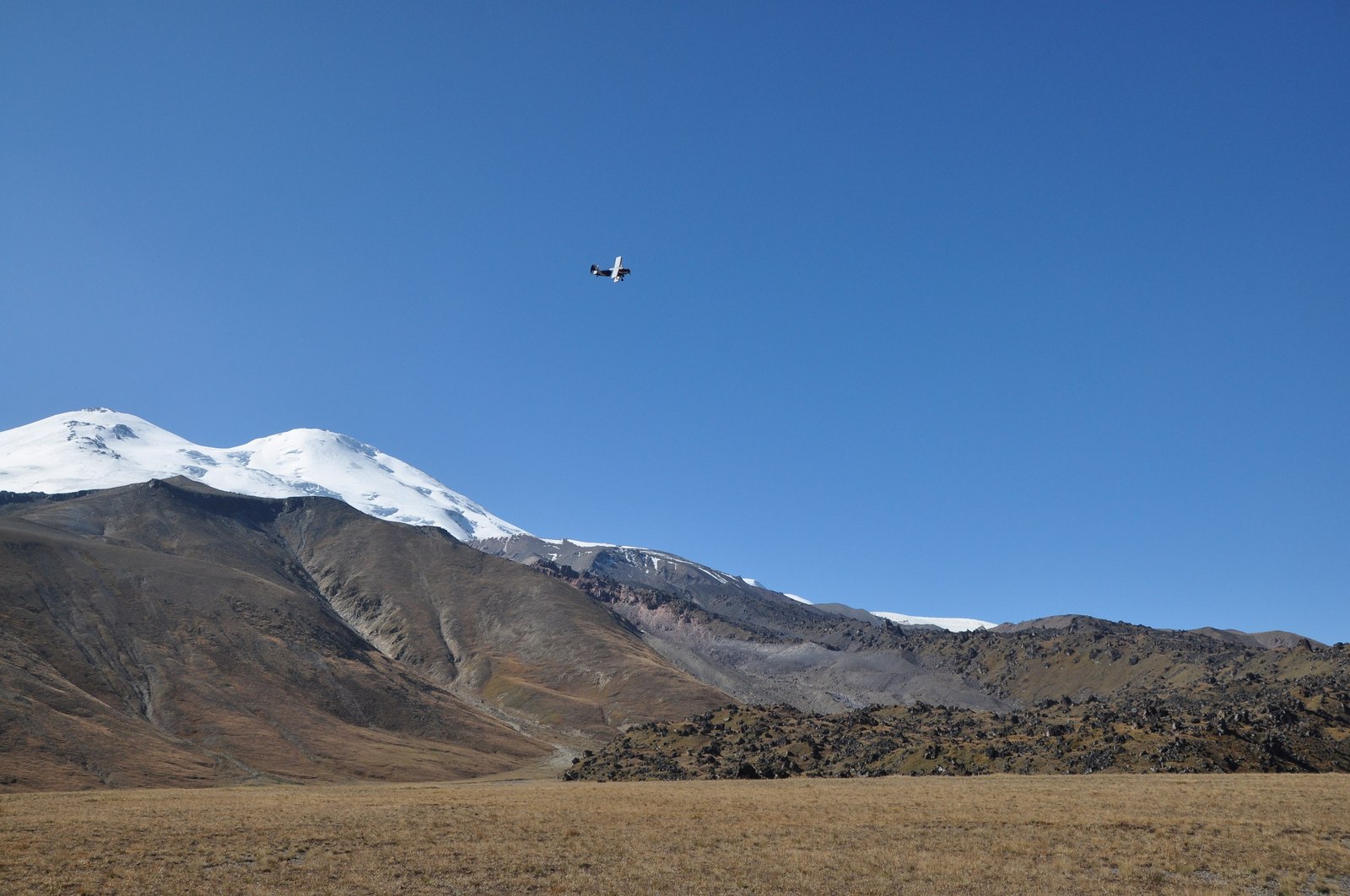 How we jumped on Elbrus. - My, An-2, Skydiving, Parachutists, Parachuting, Elbrus, Elbrus, Video, Longpost