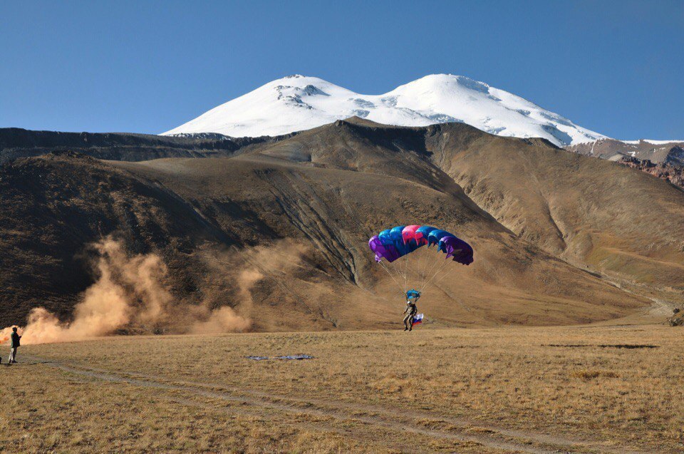 How we jumped on Elbrus. - My, An-2, Skydiving, Parachutists, Parachuting, Elbrus, Elbrus, Video, Longpost