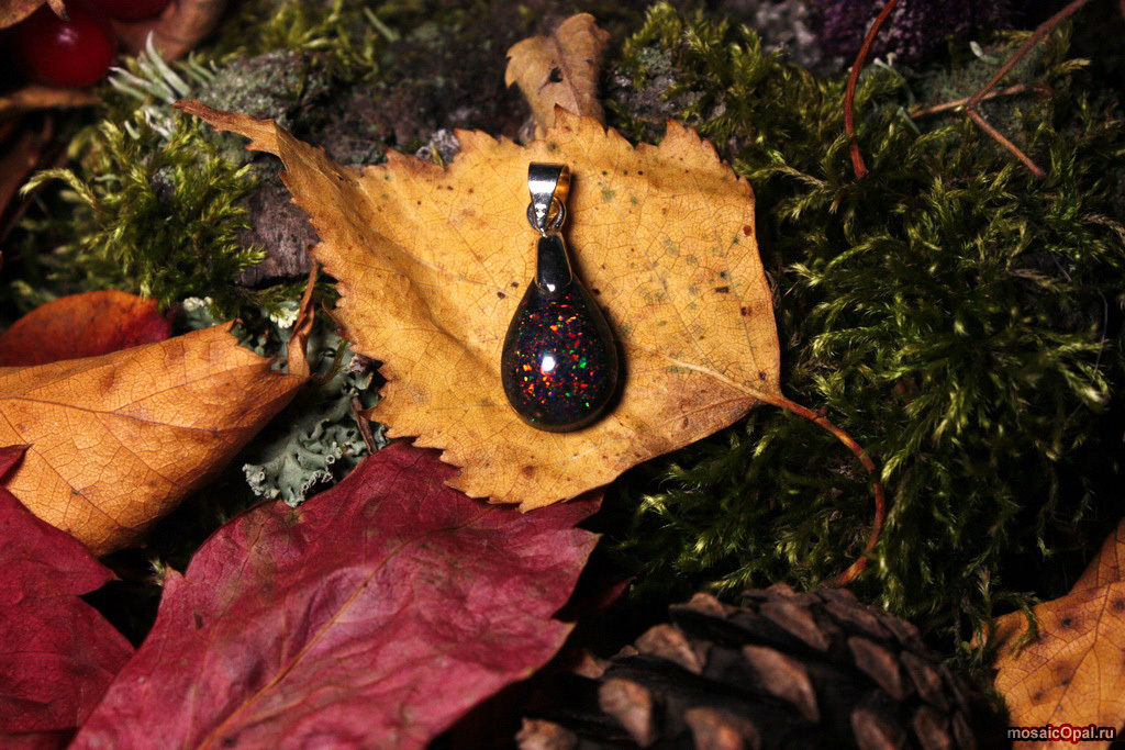 Autumn galaxies in pendants with opals - My, Needlework without process, Opal, Minerals, Gems, Epoxy resin, Suspension, Pendant, Galaxy, Video, Longpost