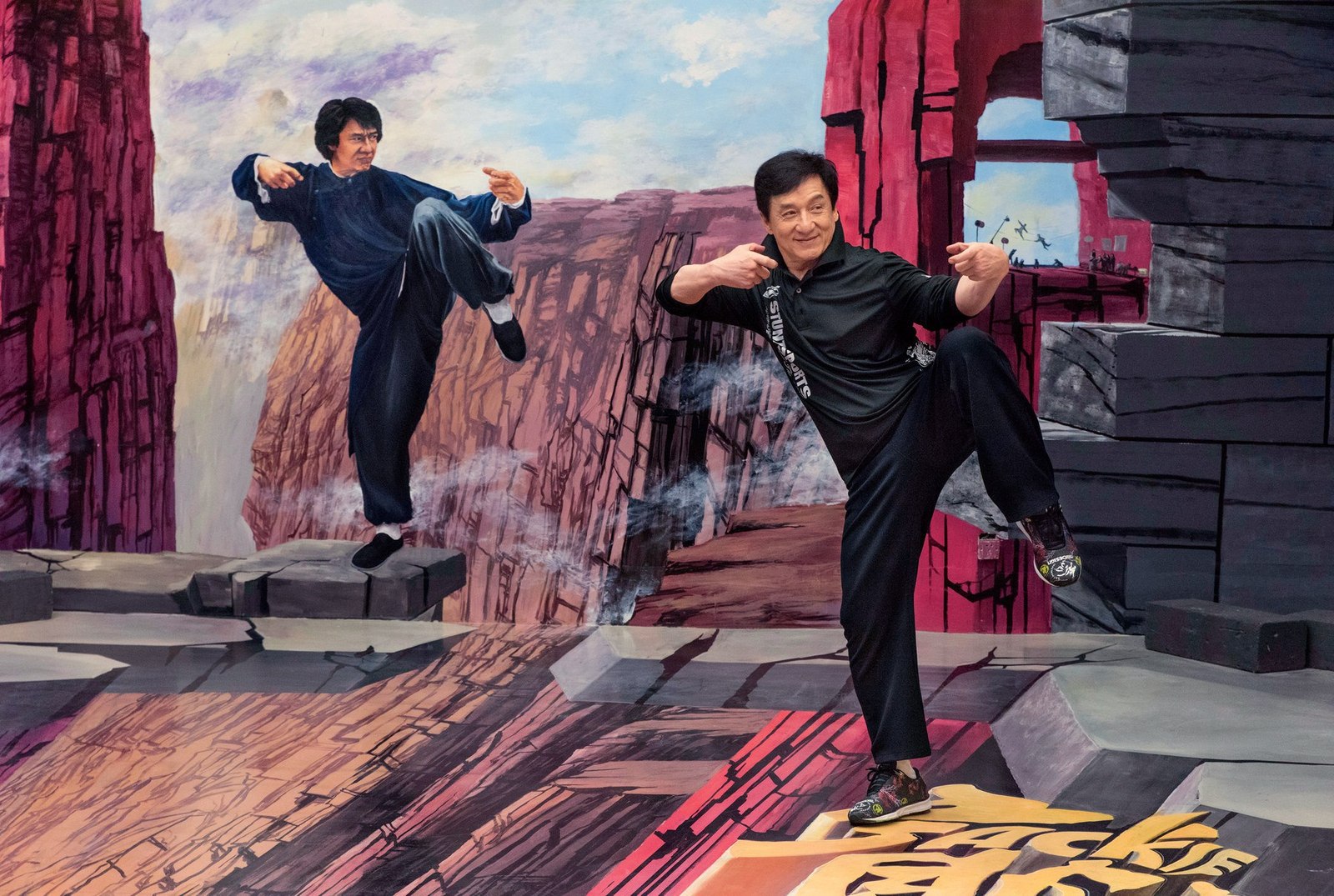 Who is repeating who? - Jackie Chan, Training base, Stuntman, The photo