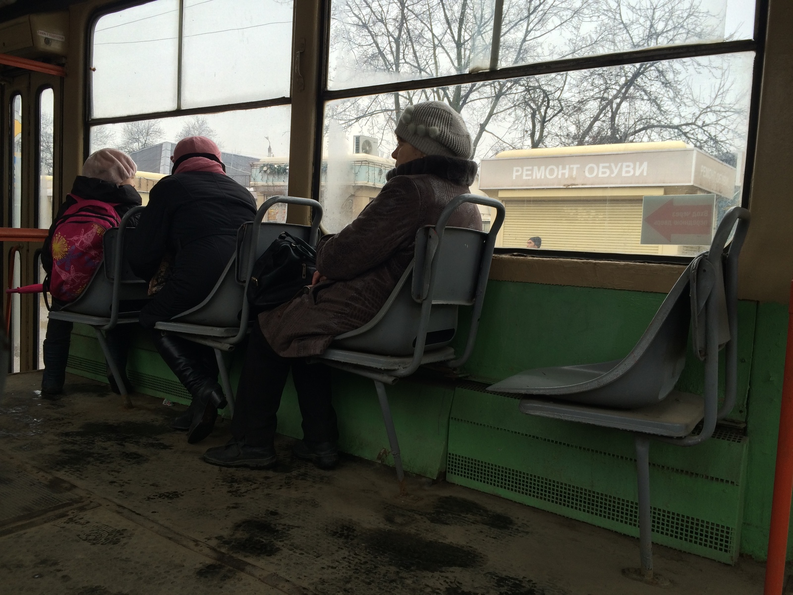 We pumped up your tram and put more seats on the seats. Filmed in Tula. In response to Smolensk trolleybuses :) - My, Tula, Tram