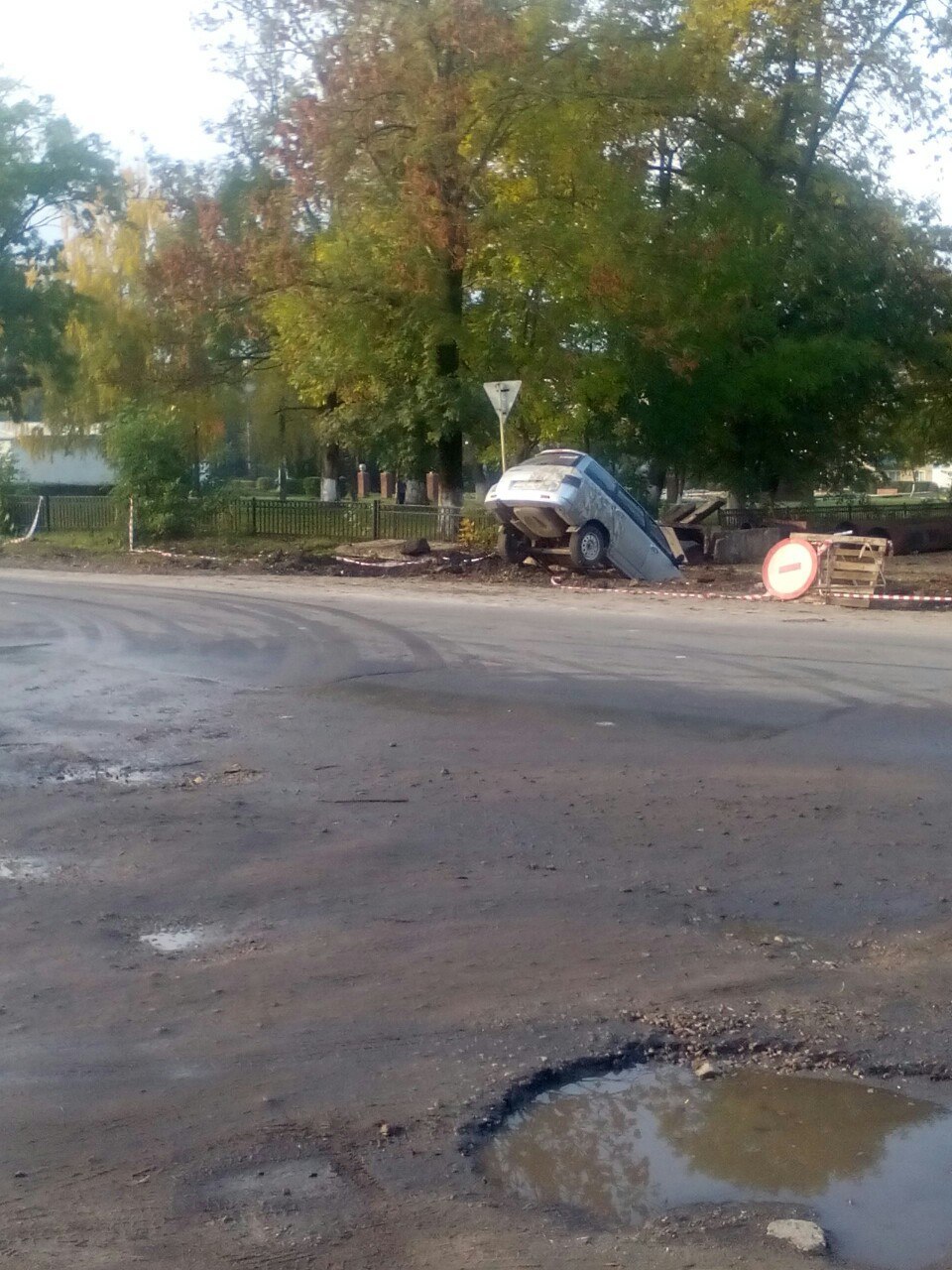 Bravery and stupidity. - Motorists, Bricks, 