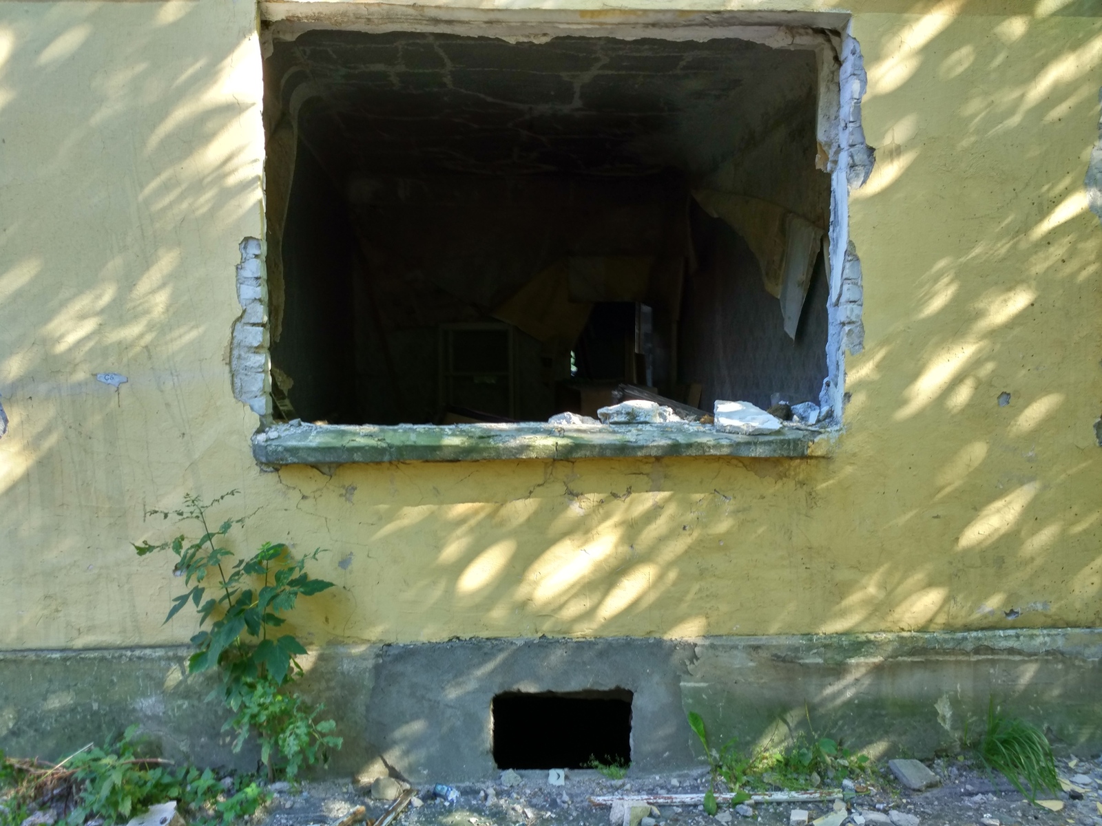 And who's still there... - My, Saint Petersburg, Abandoned house, , Administration, Demolition, Longpost, 