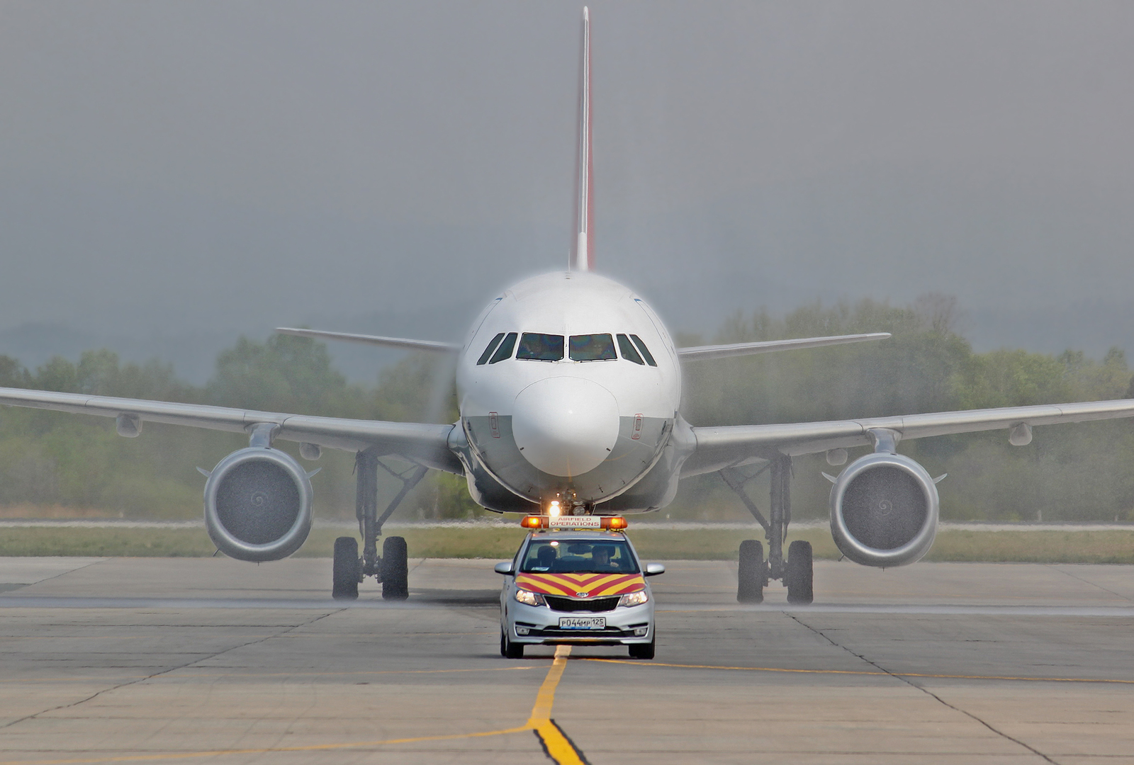 How the planes are met - My, Aviation, Spotting, The photo, Vladivostok, Longpost