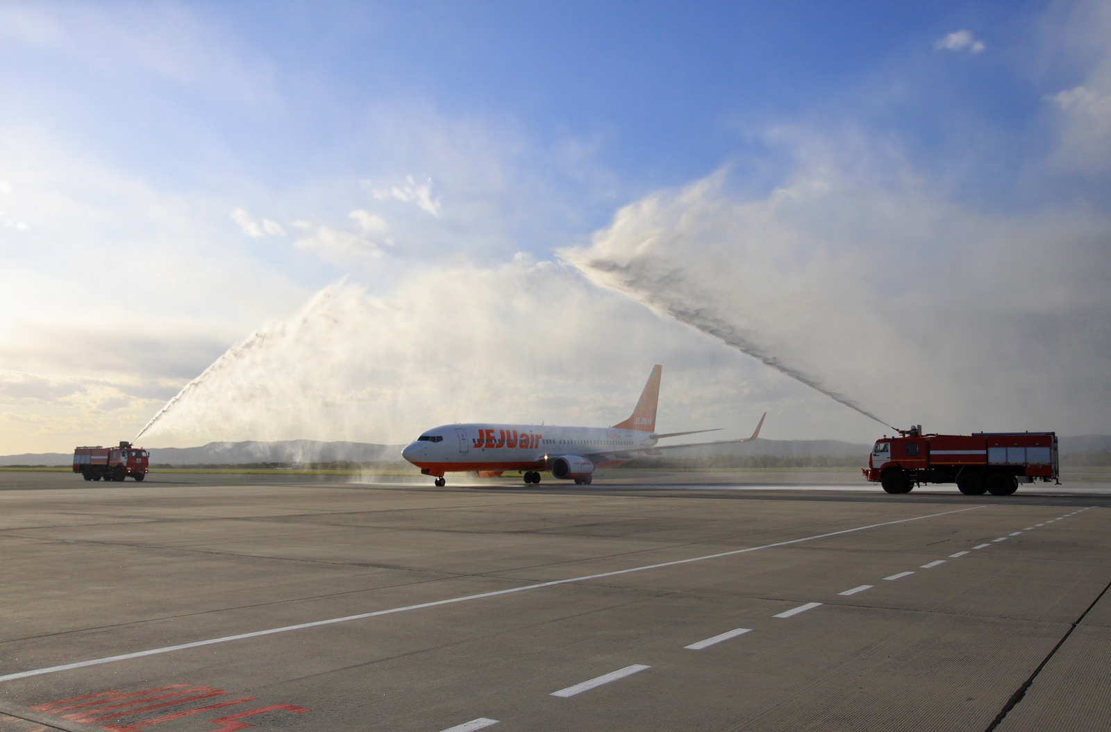 How the planes are met - My, Aviation, Spotting, The photo, Vladivostok, Longpost