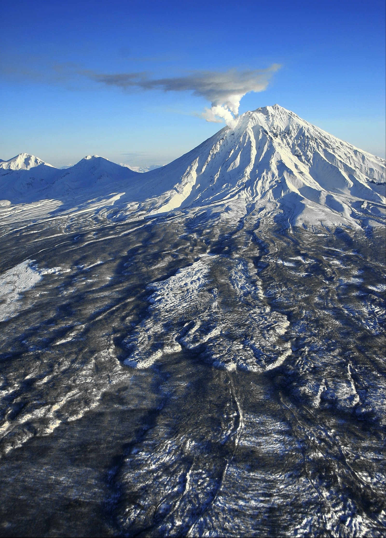 Volcanoes of Kamchatka. - Kamchatka, Volcano, Eruption, House, Tourism, Leisure, Longpost, Eruption, Kamen volcano, Koryaksky Volcano, , Avachinsky volcano