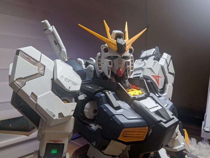 Модель PGU Nu Gundam