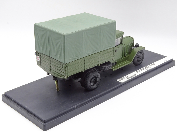 Рис. 2. Модель автомобиля ЗиС-5В от мастерской MiniClassic до восстановления