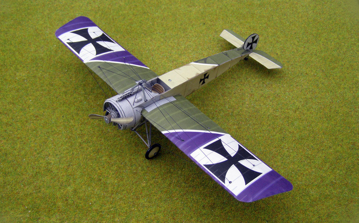 ������ �������� Fokker E.III. �odele kartonowe ������� 1:33.