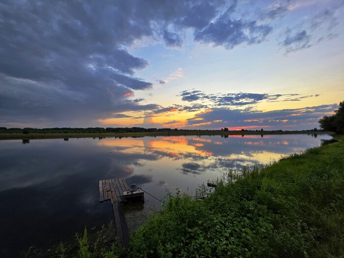 На рыбалке, закат