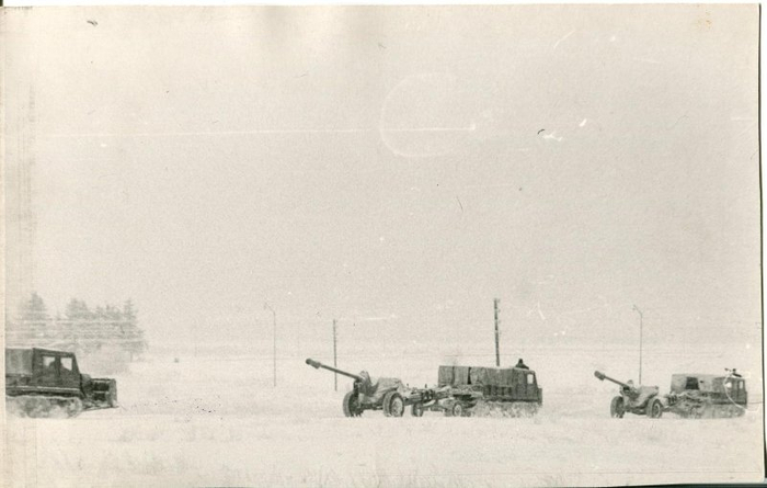 М-47 в Советской армии. Источник: <!--noindex--><a href="https://pikabu.ru/story/slyishali_o_takikh_pyat_ochen_redkikh_sovetskikh_artilleriyskikh_orudiy_14307980?u=https%3A%2F%2Fsibnarkomat.livejournal.com%2F31204097.html&t=https%3A%2F%2Fsibnarkomat.livejournal.com%2F31204097.html&h=b4edbf00a7ccd8cc523951ca044df699a4b29548" title="https://sibnarkomat.livejournal.com/31204097.html" target="_blank" rel="nofollow noopener">https://sibnarkomat.livejournal.com/31204097.html</a><!--/noindex-->
