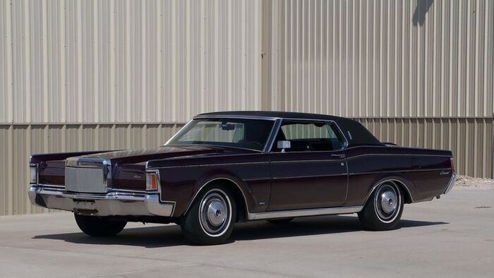 Lincoln Continental Mark III.