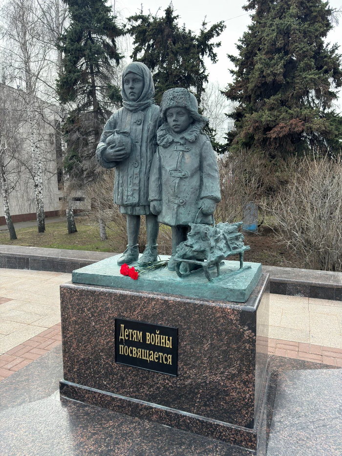 Ответ на пост «Просто памятник, не знаменитый, не раскрученный»