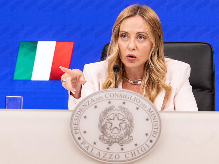 ������ ����� ���������� ����������� � ������� � ��������� ����� � ������