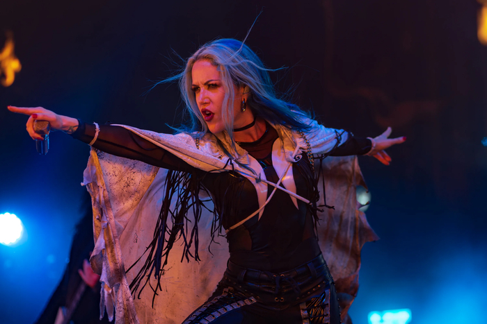ALISSA WHITE-GLUZ и DRAGONFORCE окончательно объединились на новом альбоме "DragonForce", выходящем в марте 2027 года