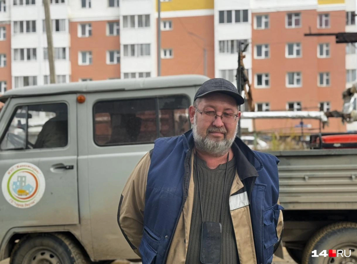 Источник: Ольга Донская / <!--noindex--><a href="https://pikabu.ru/story/chinit_kanalizatsiyu_a_na_dosuge_pishet_kartinyi_intervyu_s_masterom_kotoryiy_bolshe_20_let_rabotaet_v_zhkkh_i_znaet_yakutsk_iznutri_14363458?u=http%3A%2F%2F14.RU&t=14.RU&h=81a77b2ef08a2c923f7f3c89f8ce847800675b3e" title="http://14.RU" target="_blank" rel="nofollow noopener">14.RU</a><!--/noindex-->