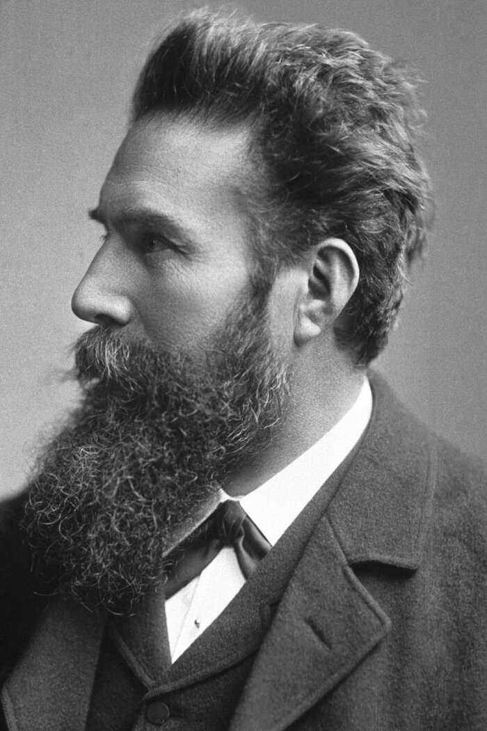 ��������� ������ �������. ������� 1901 ����, �������������� � 1904-�; ����������� ����, Wikimedia Commons. ���� ������� ��� ������������ ���������.