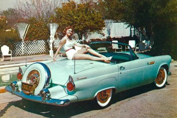 Ford Thunderbird Cosmopolitan 1955