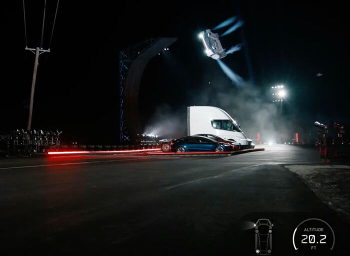 Roadster ���������� ����� Semi � Model 3 �� ����������� � ������. ���� ���������� Tesla