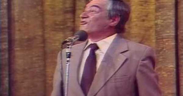 Пародист дудников. Volare доменико модуньо. Пародист дудников. Музыкальные пародии из передачи вокруг смеха. Пародист ссср.